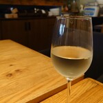 The fresca oysterbar&kitchen - 3200ランチコースのハウスワイン(飲みやすくてどんどん飲めちゃうタイプ)