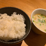 GU3F - 炊き立てご飯と牛骨スープ