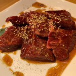 GU3F - 焼肉　厚切りサガリ