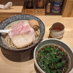 地鶏と蟹 中華そば 榊 - 