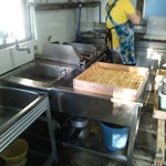 池内うどん店 - 朝イチの、出来上がりを狙う。