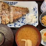 Sumibi Yaki Semmon Shokudokoro Shirogane Ya - おすすめ定食、赤魚の粕漬け焼き定食(1,000円)