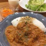 Tatlı Kahve - タトゥルチキンカレーセット