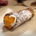 オステリア・トラマンダーレ - カンノーリ オレンジピール側