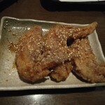 テバス - テバス名物手羽先唐揚げスペシャルの辛口」