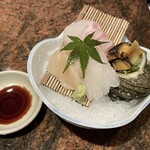 深海 - 刺身3種盛り（何故か4種盛り）