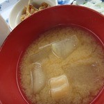 水郷潮来のかあちゃん手むすび - 味噌汁は冬瓜と麩