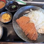 さくとん - 上ロースかつ定食（数量限定）950円