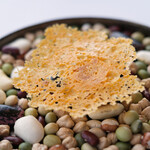 アジュール フォーティーファイブ - ランチコース 19800円 のミモレットチーズとコンテチーズのグジェール