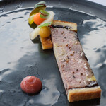 ランチコース 19800円 のアグー豚レバーパテ 鴨肉ジュレ