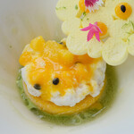 アジュール フォーティーファイブ - ランチコース 19800円 のマンゴー パッションフルーツのヴァシュラン