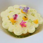 アジュール フォーティーファイブ - ランチコース 19800円 のマンゴー パッションフルーツのヴァシュラン