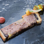 アジュール フォーティーファイブ - ランチコース 19800円 のアグー豚レバーパテ 鴨肉ジュレ