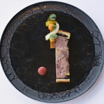 アジュール フォーティーファイブ - ランチコース 19800円 のアグー豚レバーパテ 鴨肉ジュレ