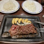 ステーキガスト - 料理写真: