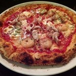 シエロ - 烏賊と海老のシーフードピザ