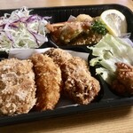 とんかつ五ヱ右門 - 友達が届けてくれた五ヱ右門さんのおつまみです〜(*≧∀≦*)