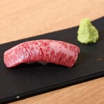 Seared Hida beef Sushi (1 piece)