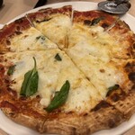 ジョナサン 横浜北幸店 - マルゲリータ　チーズ増量