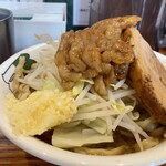 雷 - ニンニク増の断面図