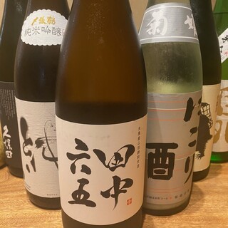 料理と相性抜群の日本酒は厳選仕入れ！他のお酒も豊富な品揃え