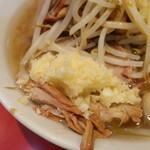 ラーメン二郎 - ニンニク少し