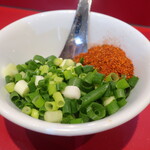 ラーメン二郎 - 待ってる間にカスタマイズ♪