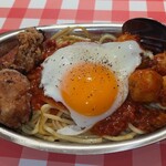 スパゲティーのパンチョ - スパゲッティが見えない豪華トッピングにて