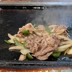 ともえ - 漂う肉の香りと、野菜の香り！ビールガすすむ