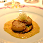 マキシム・ド・パリ - ホタテ貝のポアレ