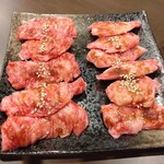 Jukusei Yakiniku Juu - 