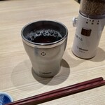 Zoujirushi Shokudou - 熱いお茶をマホー瓶仕様の象印カップで。これが驚くほど外は熱くない。