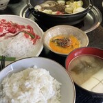しゃぶ辰 - 国産牛ロースすき焼きランチ1150円