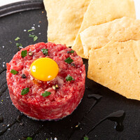 WAGYU BEEF MEAT STEAK TARTAR　80g～  黒毛和牛のタルタル　　80ｇ