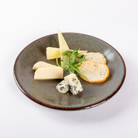 CHEESE PLATE  3種チーズの盛り合わせ