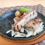 215772603 - 八鹿豚の熟成肉のグリルプレート