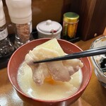 檍食堂 - 豚汁はとんかつ檍っぽい仕上がり