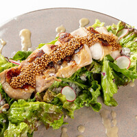 GRILLED CHICKENHONEYMUSTARDSALAD  炭火チキンの蜂蜜マスタードサラダ