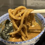 松戸富田麺絆 - 麺につけ汁がからみまくる