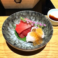 瓢斗 新橋店 - 【上造り】　
                    　本まぐろ　
                    　鱧落とし 梅肉ジュレ掛け
                    　大葉 山葵 造り醤油