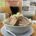 Ramen A Kanuma - ラーメン[麺硬め,野菜増し,ニンニク増し増し,しょうが増し](麺量300g,野菜450g)