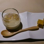 喜臨軒 - ランチのデザート　なしのプリン