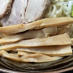 中華そば処 琴平荘 - 『つけ麺(玉子･ネギ別売)』のメンマ