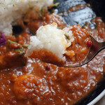 Ygeia - 自家製チキンとトマトのカレー990円