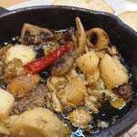 ユニークベリー - 3種のキノコアヒージョ