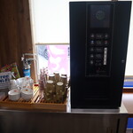 桔梗や - ドリンク写真:お茶・水はセルフサービスとなっております（無料）