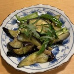 215803402 - 塩くじら茄子炒め