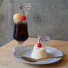 KISSA 092 - 白い喫茶プリン（730 円） コーヒーフロート（730円）