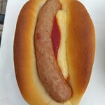 ブランジェ・アンジュ - さくら豚ソーセージパン
