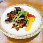 Thai-style oven-roasted Fugaku white chicken thigh from Shizuoka Gaiyaan
